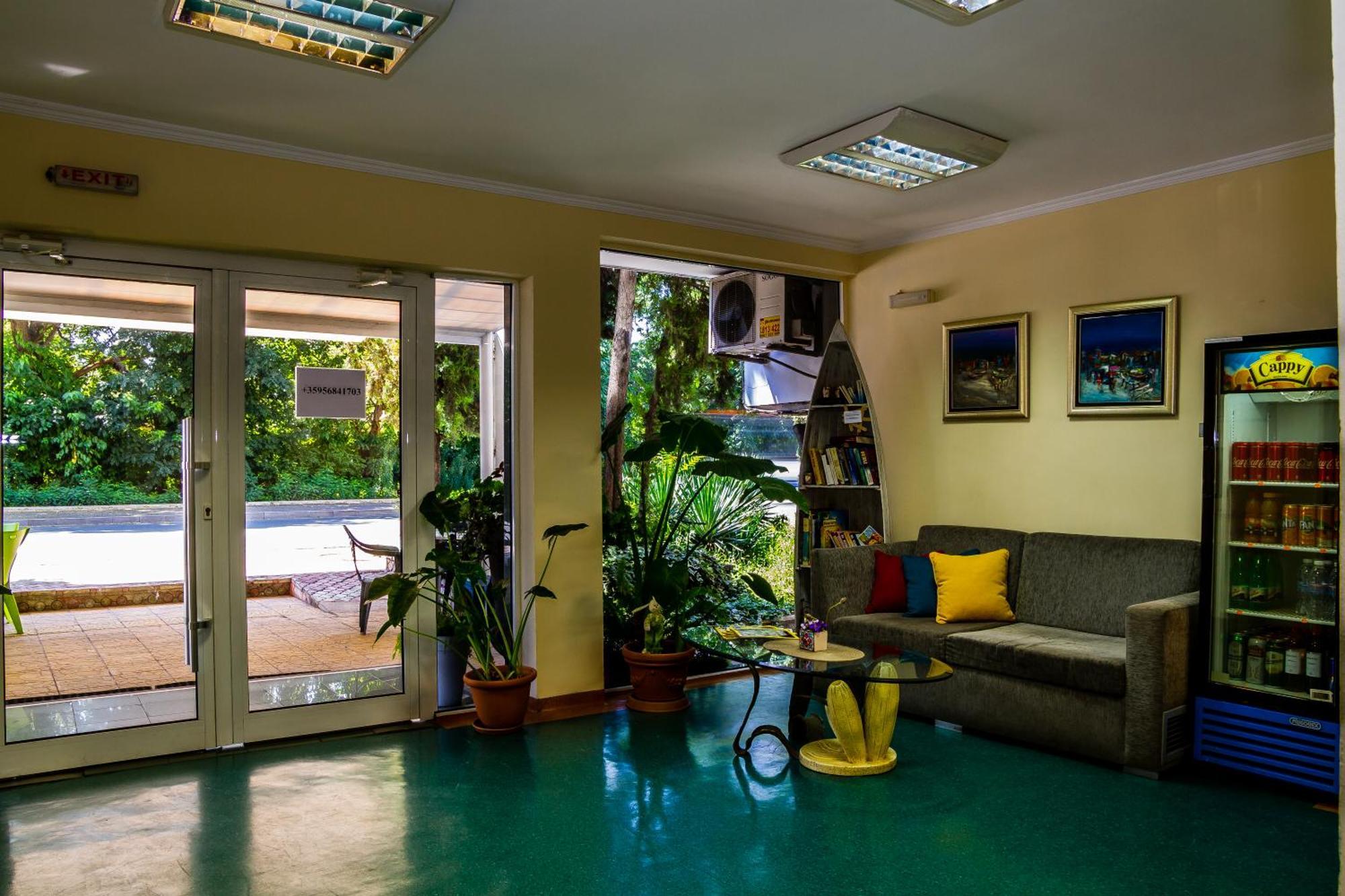 Sezoni South Burgas Hotel ภายนอก รูปภาพ